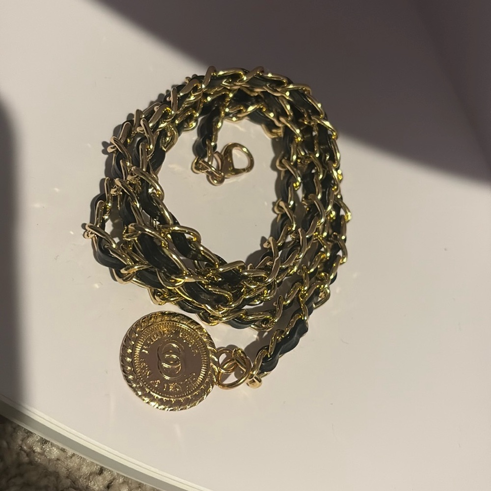 Unique Gold and black Chain belt